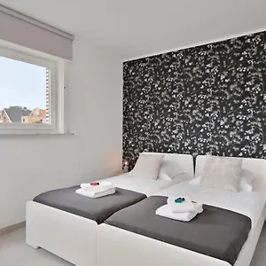 Huswell - Spacious With Garden Near The & Sea Vakantiehuis